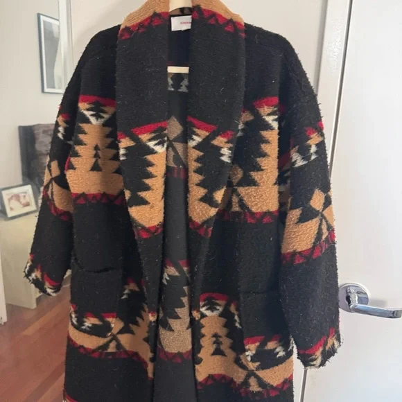 XIRENA Yellowstone Black Aztec Print Long Coat with Tan & Red Accents - Picture 5 of 8
